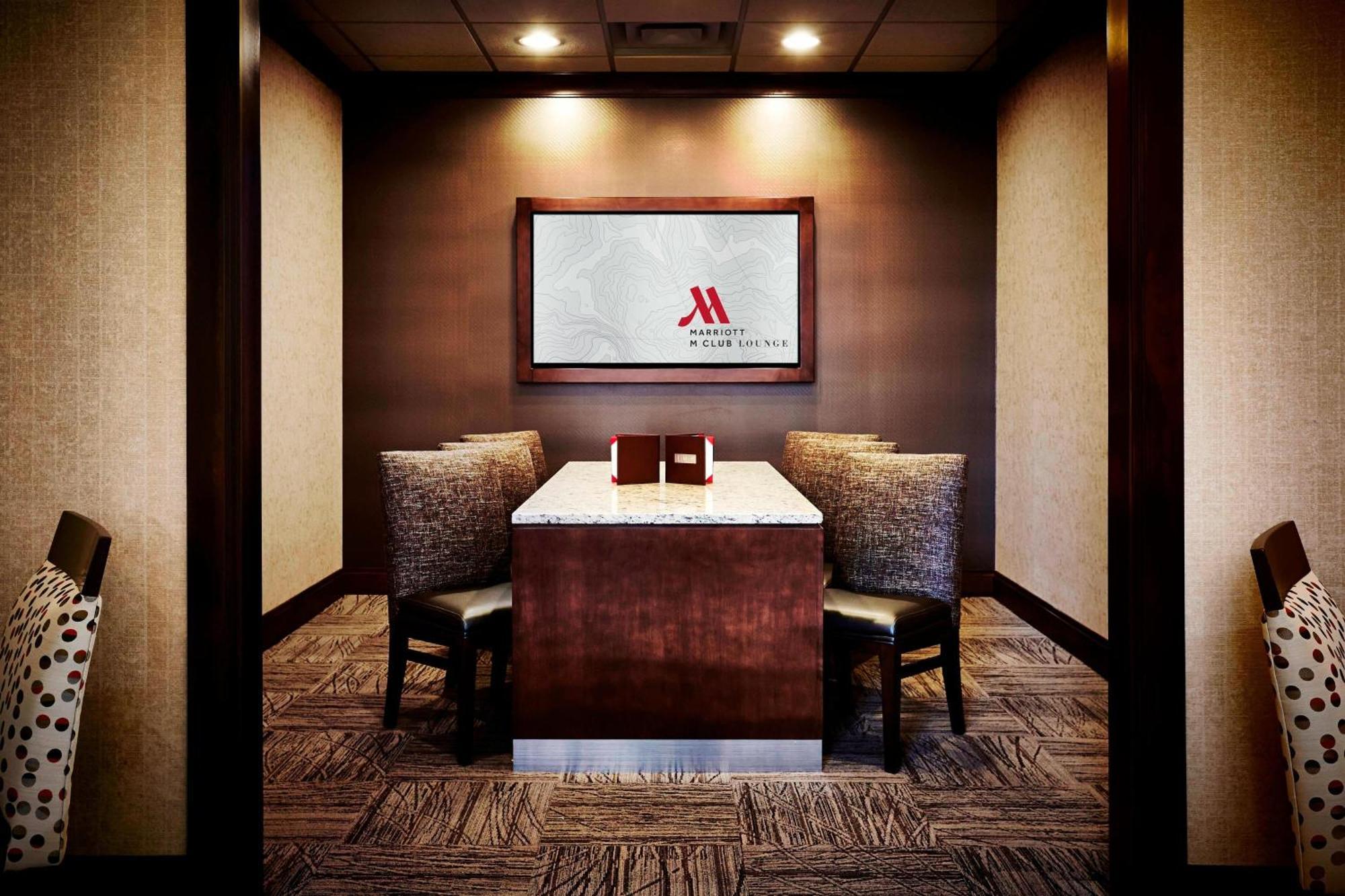 Columbus Airport Marriott Hotel Екстериор снимка